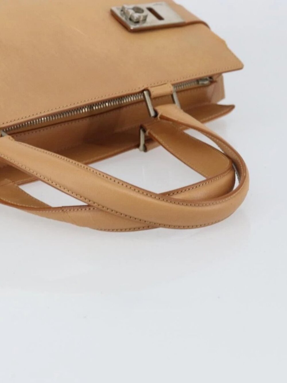 Salvatore Ferragamo Gancini Tote Bag Leather Beige Gold Auth 160685 - Picture 7 of 16